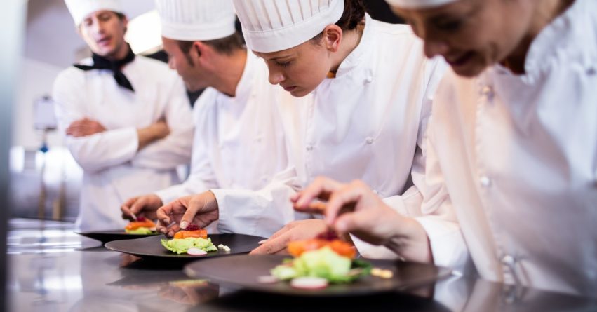 فوت‌وفن‌های آشپزی حرفه‌ای که آشپزهای ایرانی کمتر می‌دانند